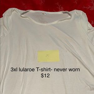 White lularoe T-shirt- 3xl
